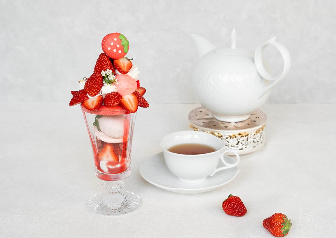 いちご　パフェ　あまりん　ホテル　大阪　アフタヌーンティー