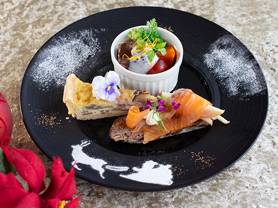 アフタヌーンティー　ロビーラウンジ　大阪　ホテル