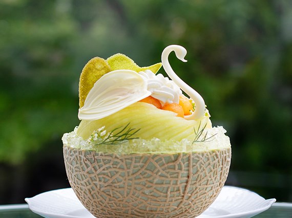 パフェ　メロン　スワン　ロビーラウンジ　大阪