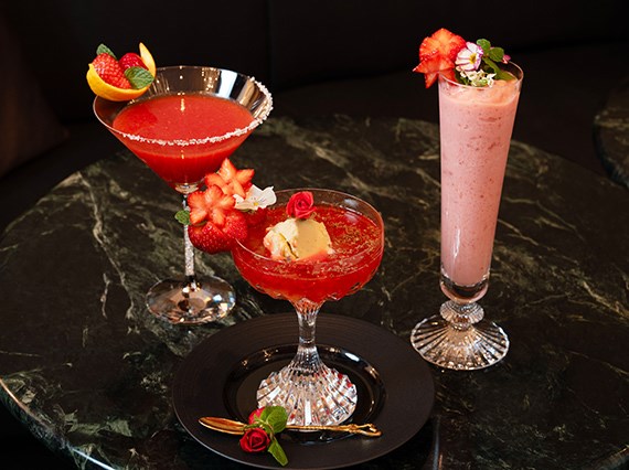 いちご　いちごフェア　カクテル　モクテル　フルーツ　ホテルバー